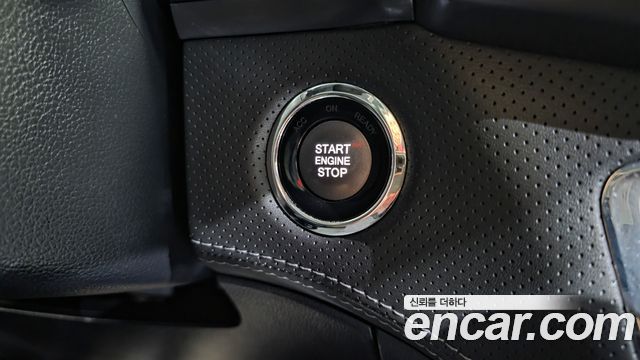 KG Mobility (SsangYong) Rexton Sports Khan Diesel 2.2 4WD Noblesse 2021 — фото 30