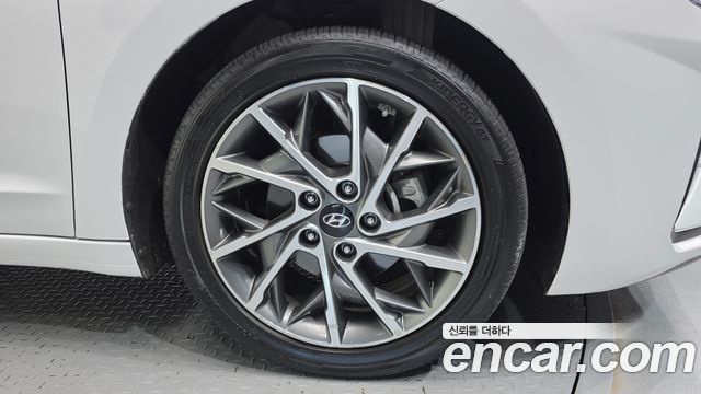 Hyundai Avante (AD) 1.6 Style 2019 — фото 21