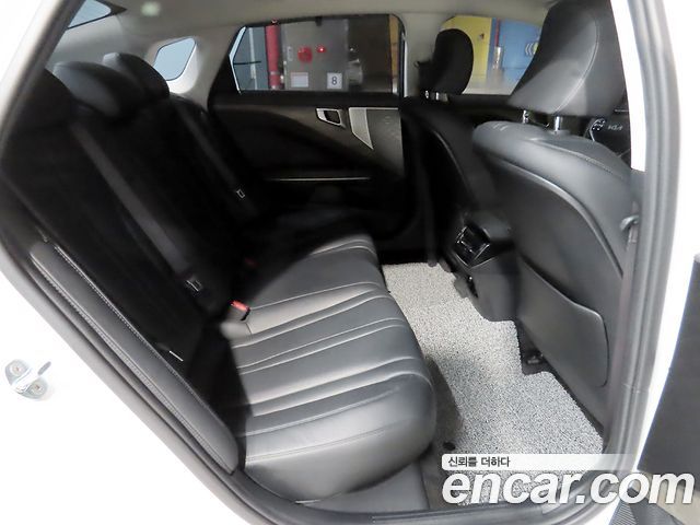 Kia K8 2.5 Gasoline 2WD Noblesse 2022 — фото 9