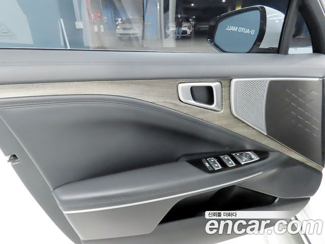 Kia K8 2.5 Gasoline 2WD Noblesse 2022 — фото 19