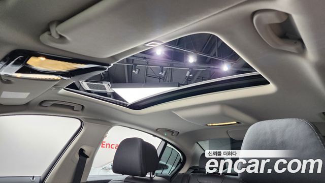 BMW 5 Series (G30) 520i Luxury 2023 — фото 18