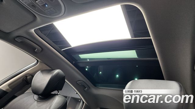 Genesis G80 3.3 GDI AWD Premium Luxury 2018 — фото 30