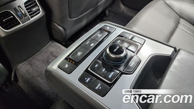 Genesis G80 3.3 GDI AWD Premium Luxury 2018 — фото 31