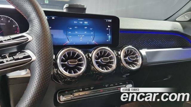 Mercedes-Benz GLB-Class (X247) GLB250 4MATIC 2024 — фото 12