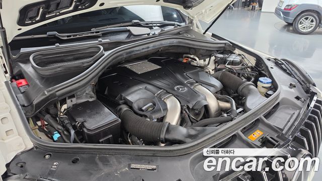 Mercedes-Benz GLS-Class (X166) GLS500 4MATIC 2019 — фото 6