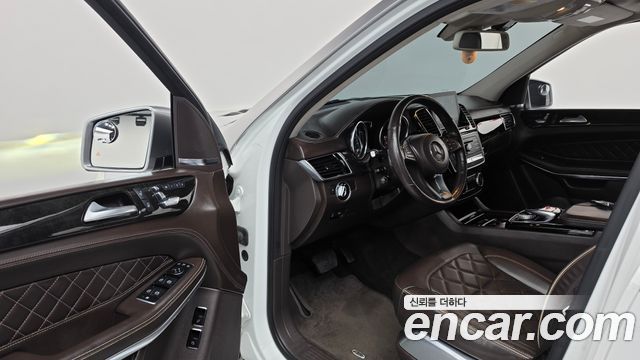 Mercedes-Benz GLS-Class (X166) GLS500 4MATIC 2019 — фото 10