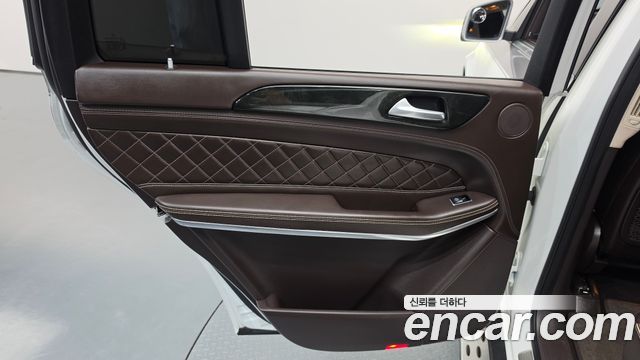 Mercedes-Benz GLS-Class (X166) GLS500 4MATIC 2019 — фото 25