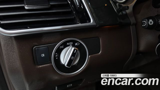 Mercedes-Benz GLS-Class (X166) GLS500 4MATIC 2019 — фото 28