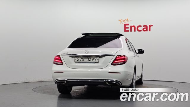 Mercedes-Benz E-Class (W213) E300 Exclusive 2017 — фото 4