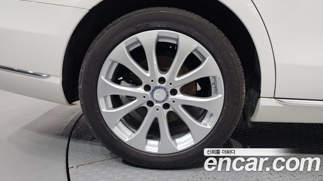 Mercedes-Benz E-Class (W213) E300 Exclusive 2017 — фото 5