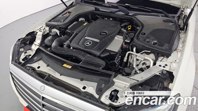 Mercedes-Benz E-Class (W213) E300 Exclusive 2017 — фото 6