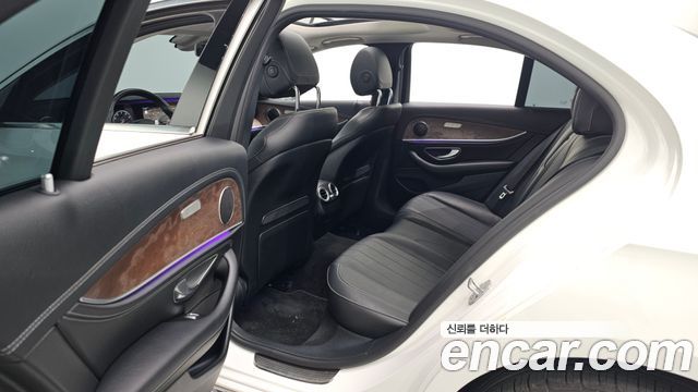 Mercedes-Benz E-Class (W213) E300 Exclusive 2017 — фото 12