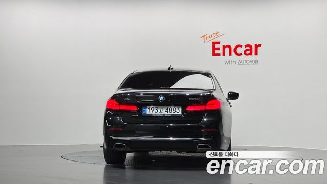 BMW 5 Series (G30) 530i xDrive Luxury 2023 — фото 4