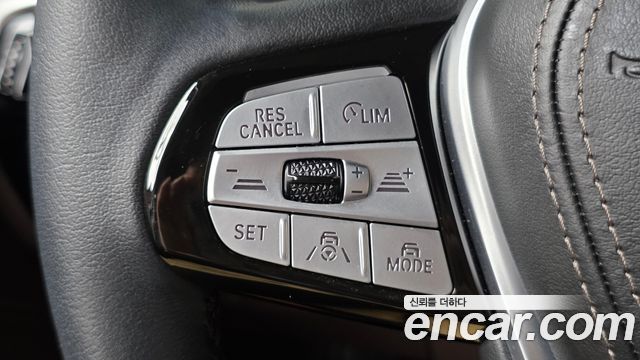 BMW 5 Series (G30) 530i xDrive Luxury 2023 — фото 18