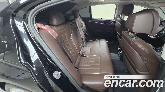 BMW 5 Series (G30) 530i xDrive Luxury 2023 — фото 35