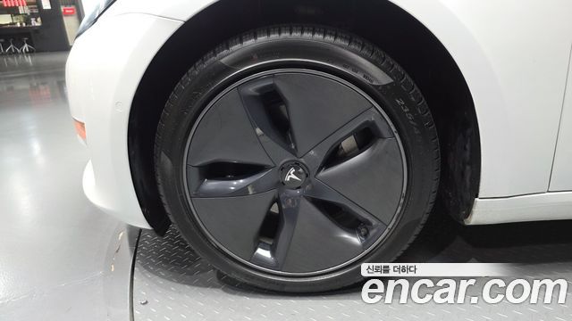 Tesla Model 3 Standard Range Plue RWD 2020 — фото 5