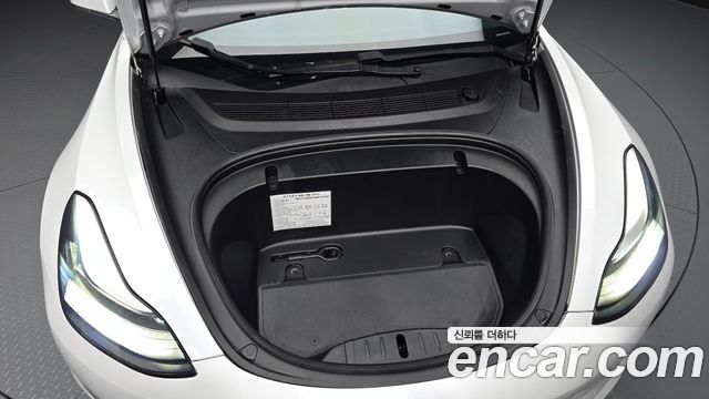 Tesla Model 3 Standard Range Plue RWD 2020 — фото 6