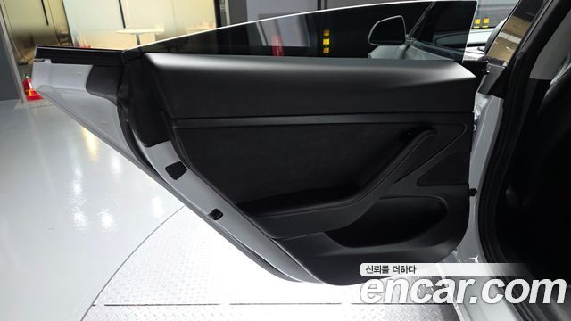 Tesla Model 3 Standard Range Plue RWD 2020 — фото 25