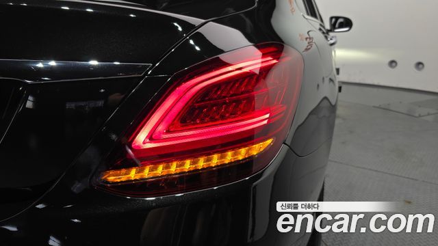 Mercedes-Benz C-Class (W205) C200 2019 — фото 23
