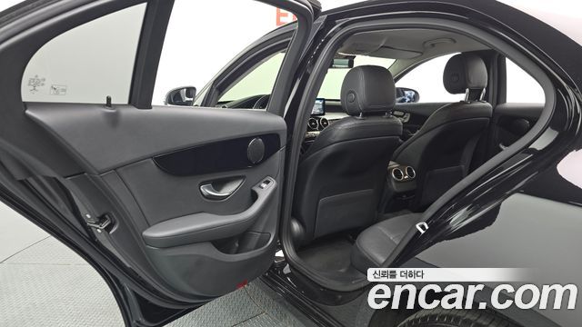 Mercedes-Benz C-Class (W205) C200 2019 — фото 26