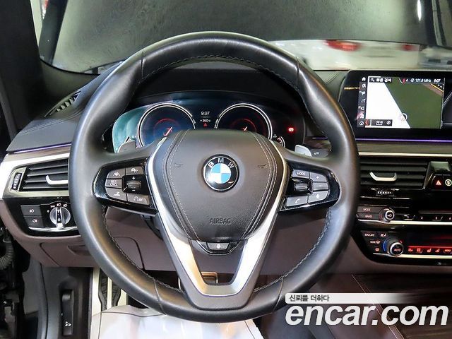 BMW 5 Series (G30) 530i M Sport Package Plus 2018 — фото 8