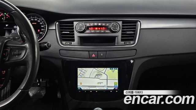 Peugeot 508 1.6 e-HDi Active First Generation 2012 — фото 13