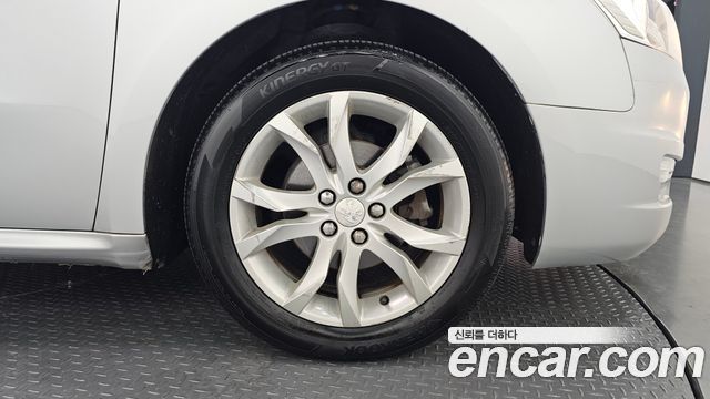 Peugeot 508 1.6 e-HDi Active First Generation 2012 — фото 21