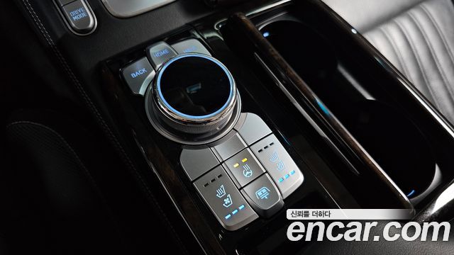 Genesis G90 3.8 AWD Luxury 2019 — фото 9