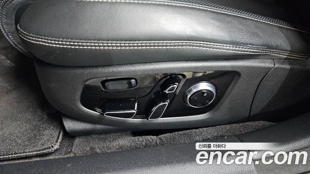 Genesis G90 3.8 AWD Luxury 2019 — фото 29