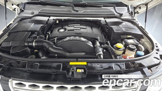 Land Rover Discovery 4 3.0 SDV6 HSE 2014 — фото 6