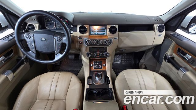 Land Rover Discovery 4 3.0 SDV6 HSE 2014 — фото 7