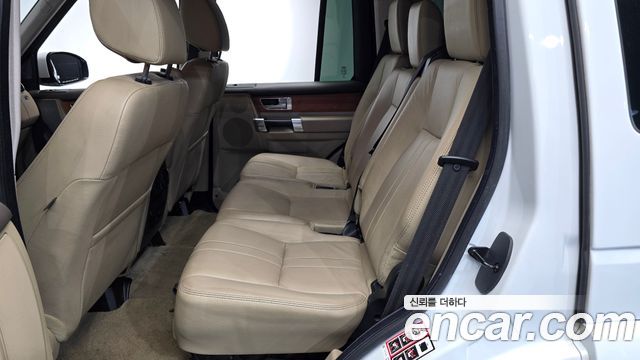 Land Rover Discovery 4 3.0 SDV6 HSE 2014 — фото 11