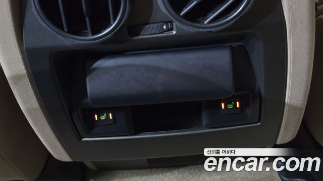 Land Rover Discovery 4 3.0 SDV6 HSE 2014 — фото 16