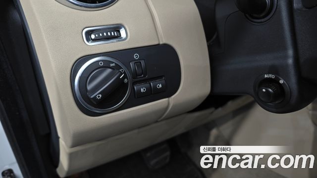 Land Rover Discovery 4 3.0 SDV6 HSE 2014 — фото 20