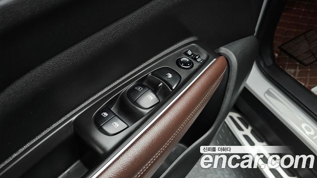 Renault Korea QM6 2.0 LPe RE Signature 2WD 2020 — фото 28