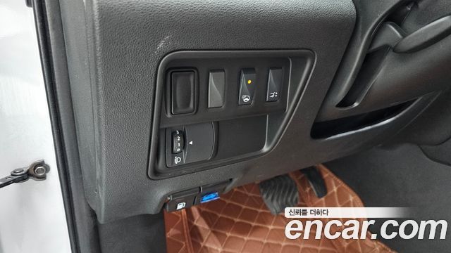 Renault Korea QM6 2.0 LPe RE Signature 2WD 2020 — фото 31