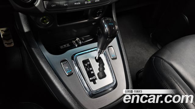 KG Mobility (SsangYong) Korando Turismo 4WD TX 9-seater 2017 — фото 9