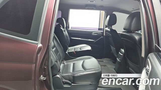 KG Mobility (SsangYong) Korando Turismo 4WD TX 9-seater 2017 — фото 11