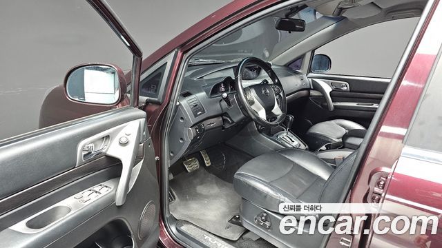 KG Mobility (SsangYong) Korando Turismo 4WD TX 9-seater 2017 — фото 12