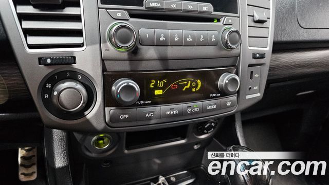 KG Mobility (SsangYong) Korando Turismo 4WD TX 9-seater 2017 — фото 16