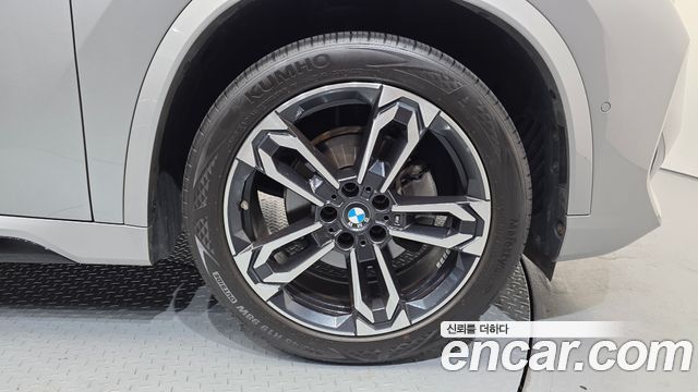 BMW X1 (U11) xDrive 20i M Sport 2024 — фото 5