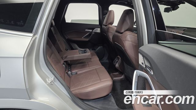 BMW X1 (U11) xDrive 20i M Sport 2024 — фото 12