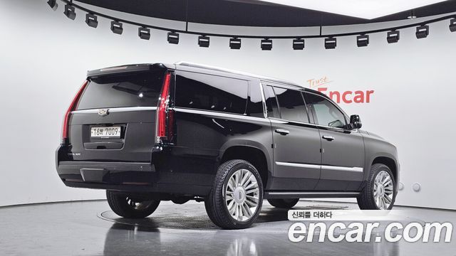 Cadillac Escalade 6.2 ESV 4th 2017 — фото 2