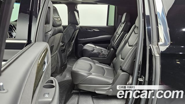Cadillac Escalade 6.2 ESV 4th 2017 — фото 11