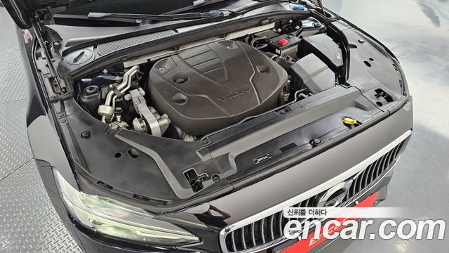 Volvo S90 D5 AWD Inscription 2019 — фото 6