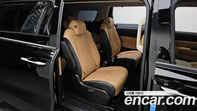 Kia Carnival (IV) Gasoline 9-Seater Signature 2023 — фото 12