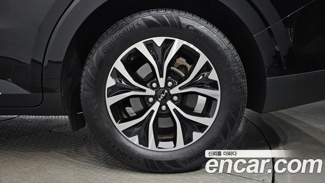 Kia Carnival (IV) Gasoline 9-Seater Signature 2023 — фото 21