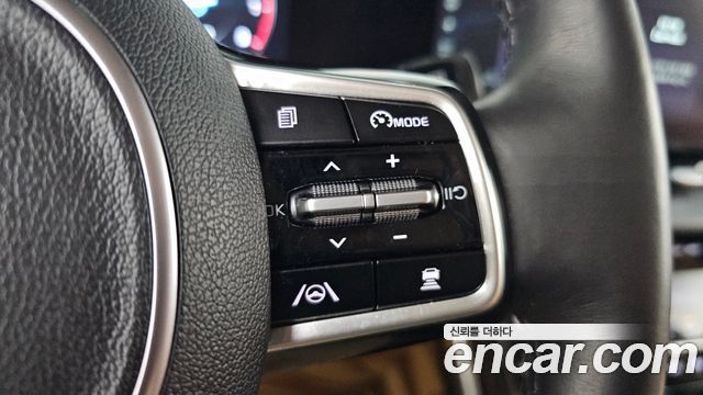Kia Carnival (IV) Gasoline 9-Seater Signature 2023 — фото 30
