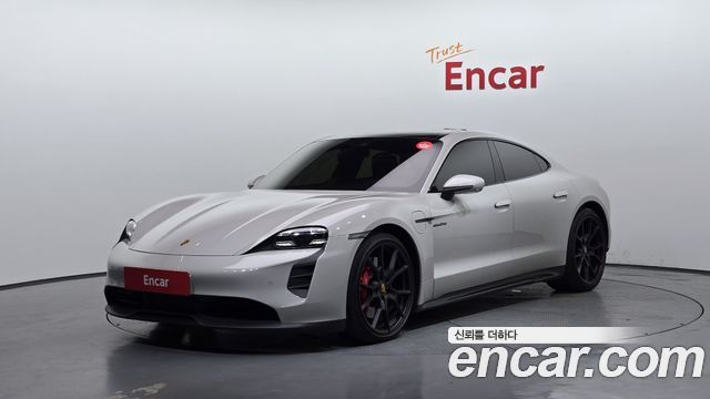 Porsche Taycan GTS
