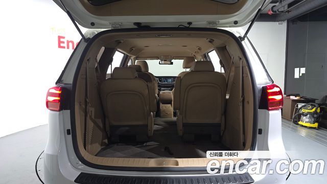 Kia Carnival 9-Seater Luxury 2019 — фото 20
